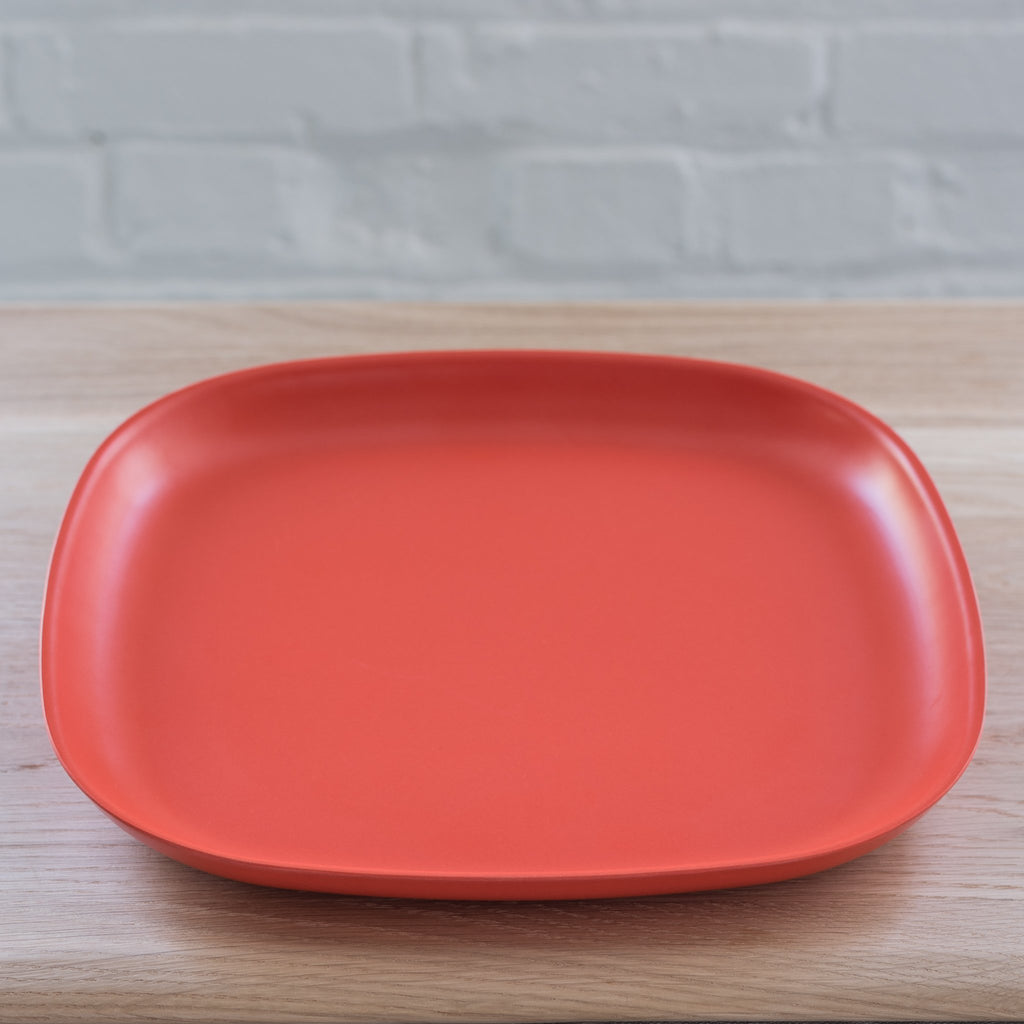 gusto dinner plate - dinner plate - ekobo - outside dining 