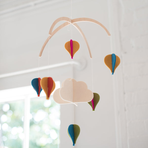 baby mobile - felt - wool - balloon mobile